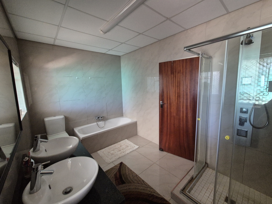 3 Bedroom Property for Sale in Stilfontein Ext 4 North West